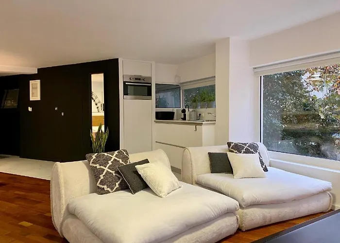 Mosaikon Guesthouses #Aiolou Str